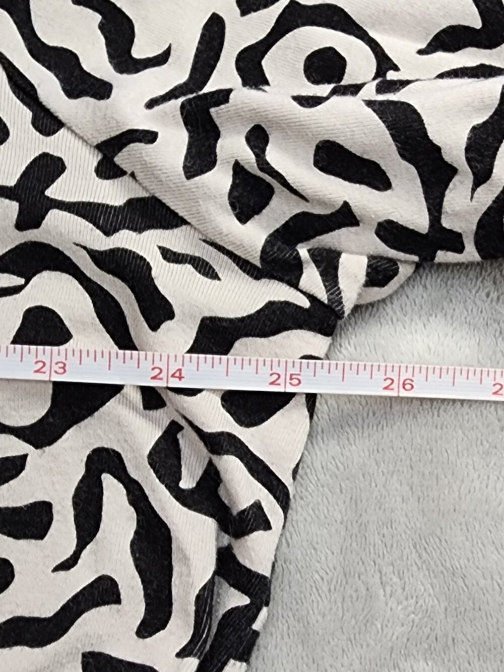 EUC Chico's 4 / XXL Women's Black and white geometric 3/4 sleeve Cotton top - Picture 8 of 9